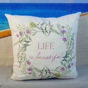🌼 Floral Life is Beautiful Throw Pillow